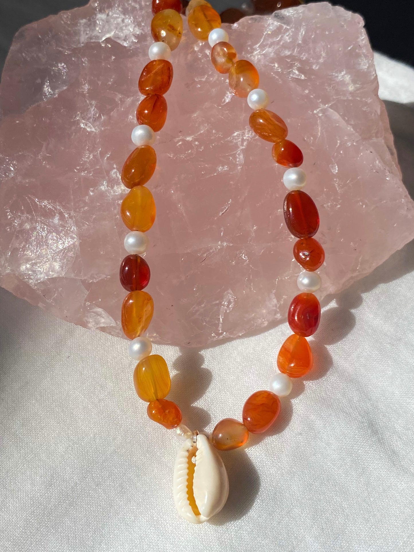 Gold orange agate & Pearl necklace